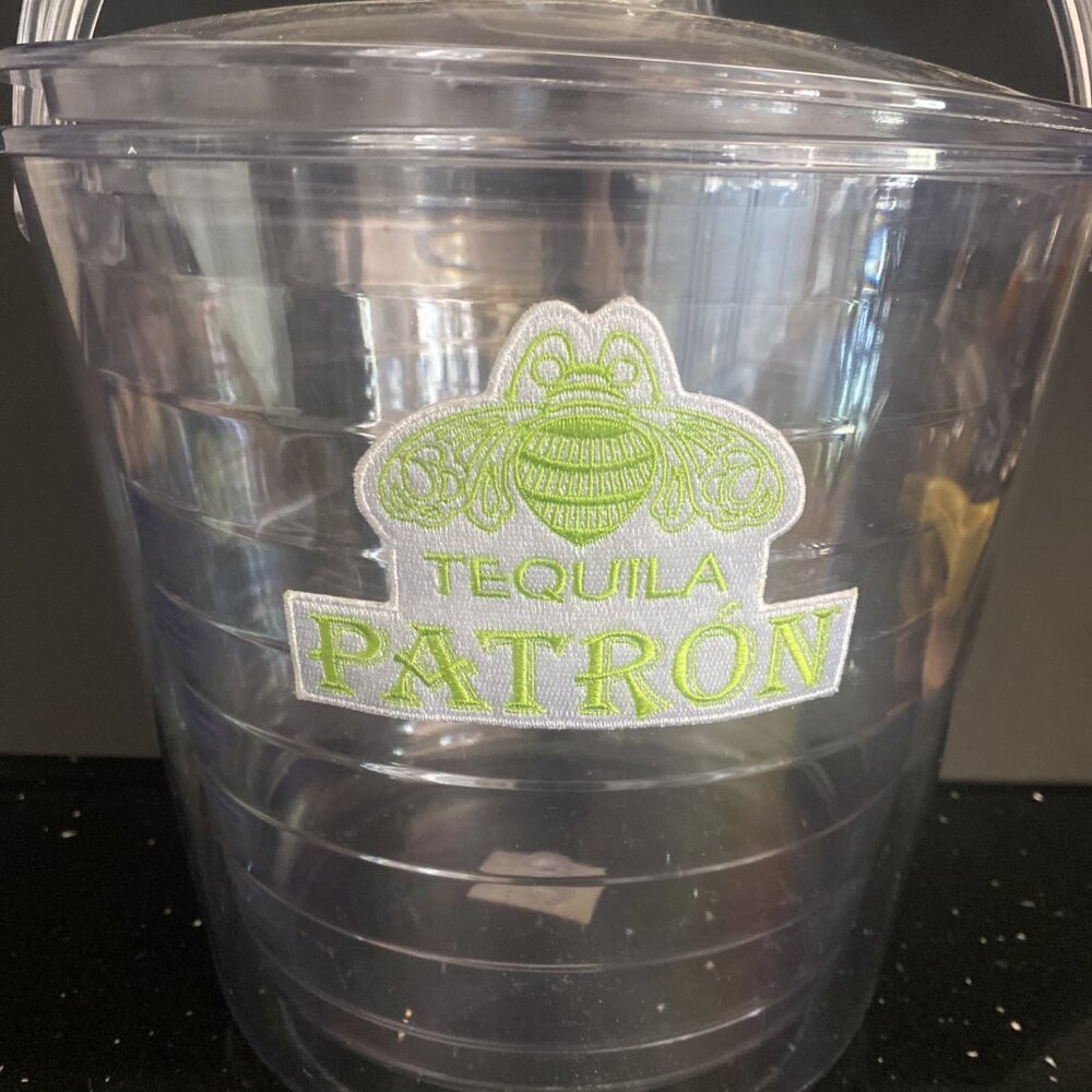Parton lidded Ice Bucket